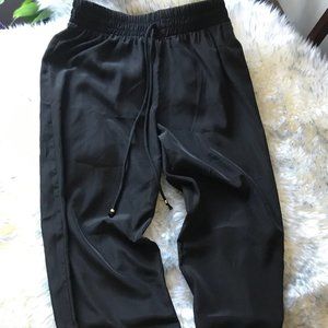 New With Tag!!! Guess Joggers